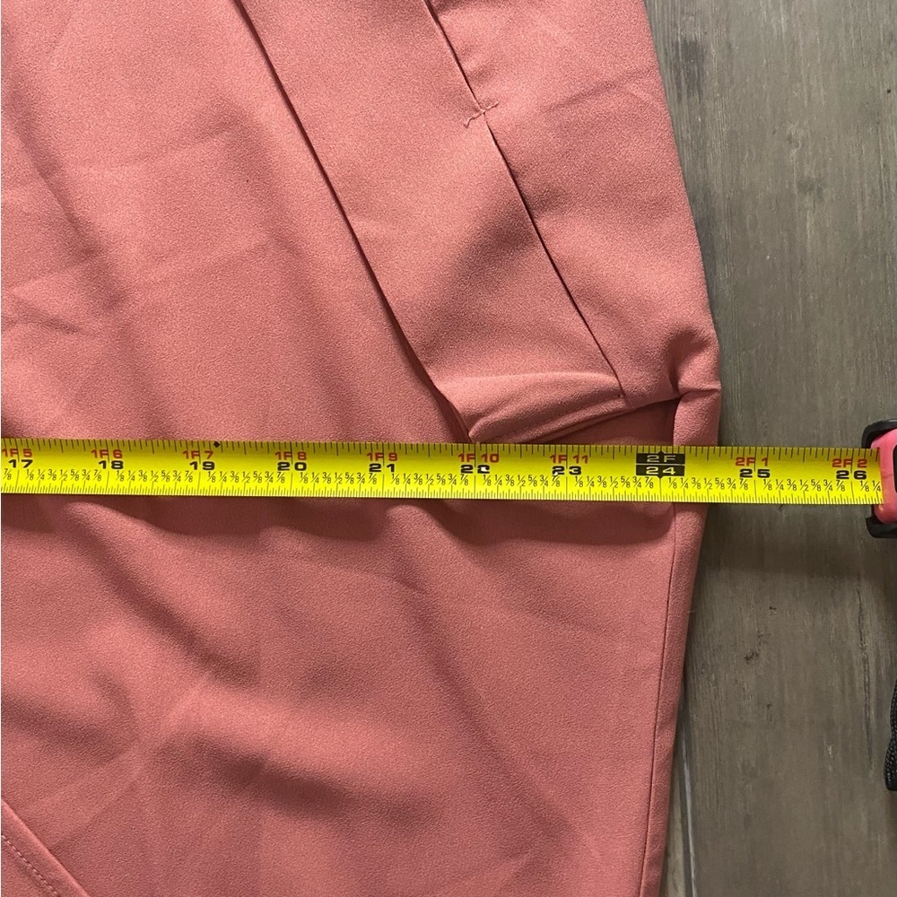 🍒5-$50 Zenana Short Sleeve Shirt
Split Neck Short Sleeve
Size Small - Picture 5 of 11